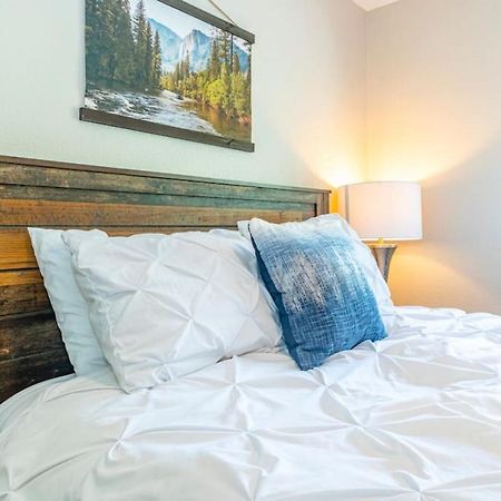 Mystic Mountain Villa, 14 Miles From Yosemite オークハースト エクステリア 写真