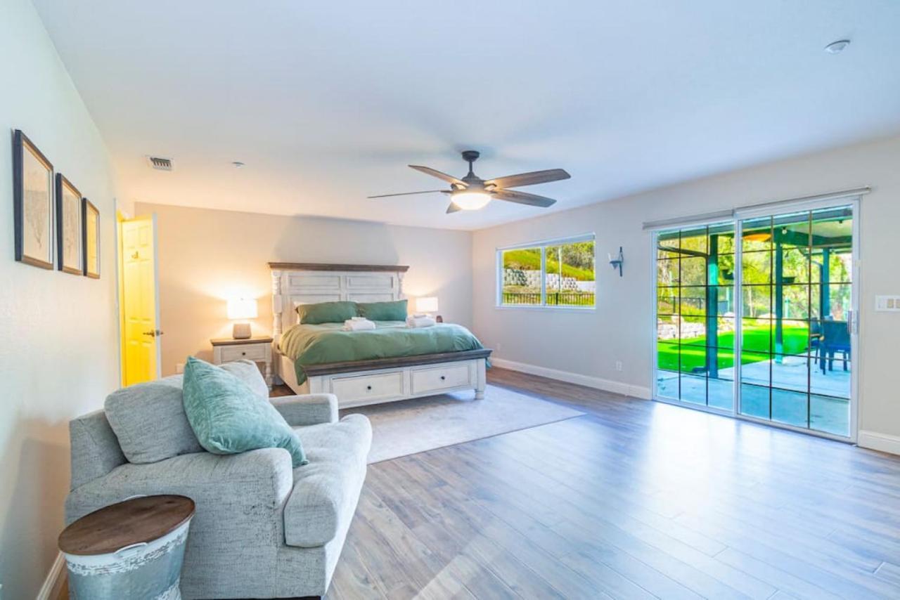 Mystic Mountain Villa, 14 Miles From Yosemite オークハースト エクステリア 写真