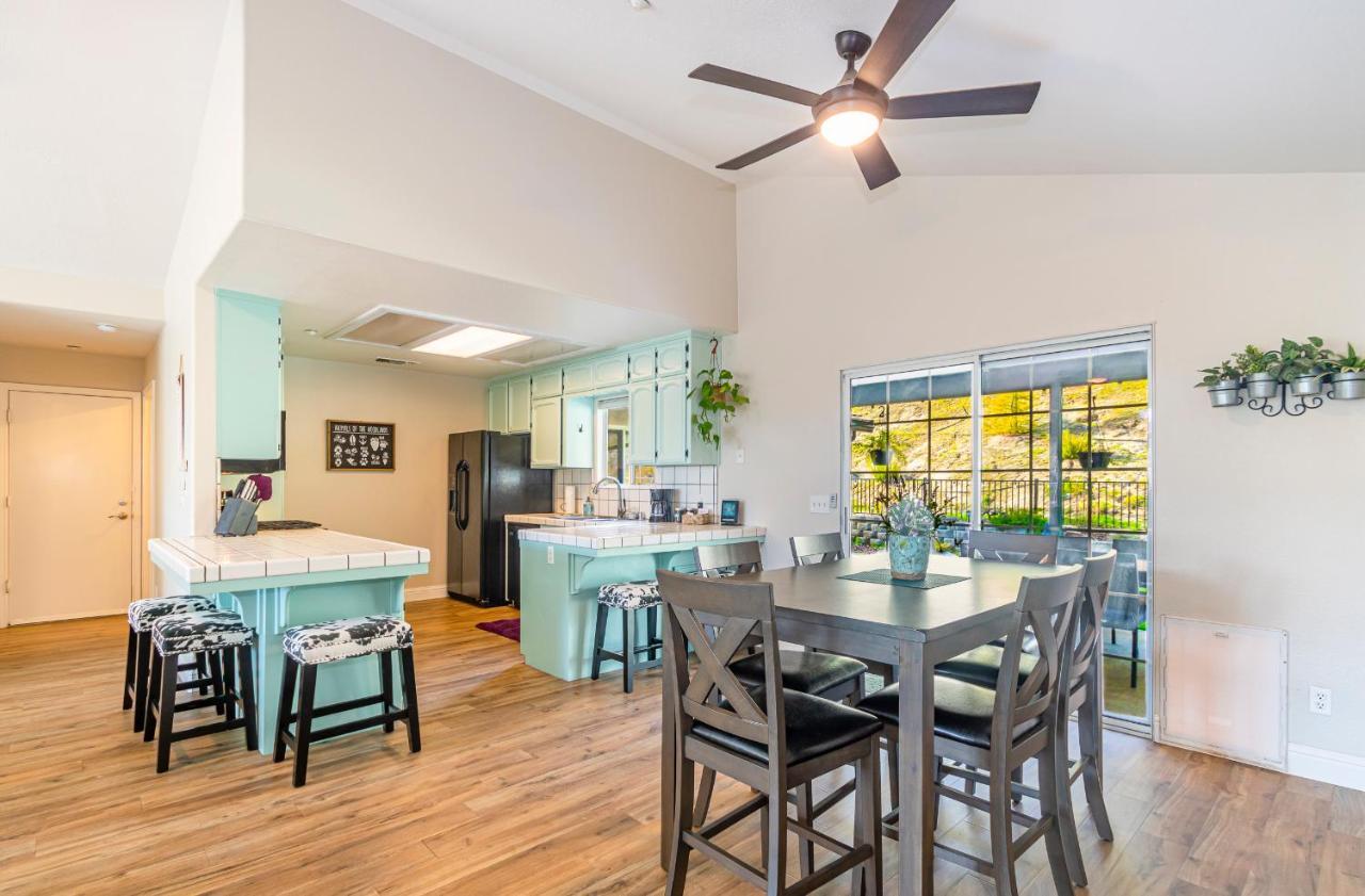 Mystic Mountain Villa, 14 Miles From Yosemite オークハースト エクステリア 写真